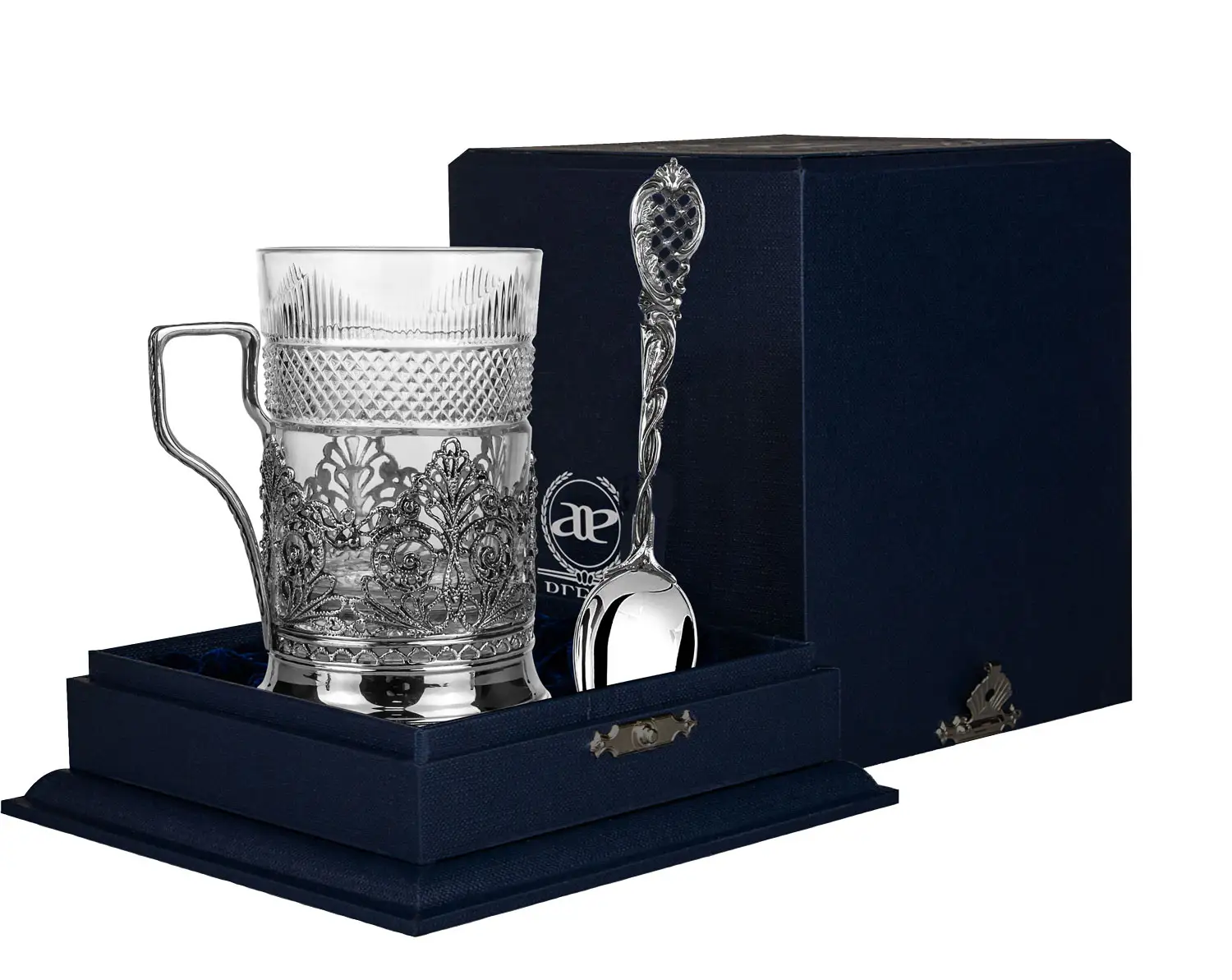 Набор для чая Скань: ложка, стакан, подстаканник с чернением (Серебро 925) набор для чая тройка ложка стакан подстаканник с чернением серебро 925