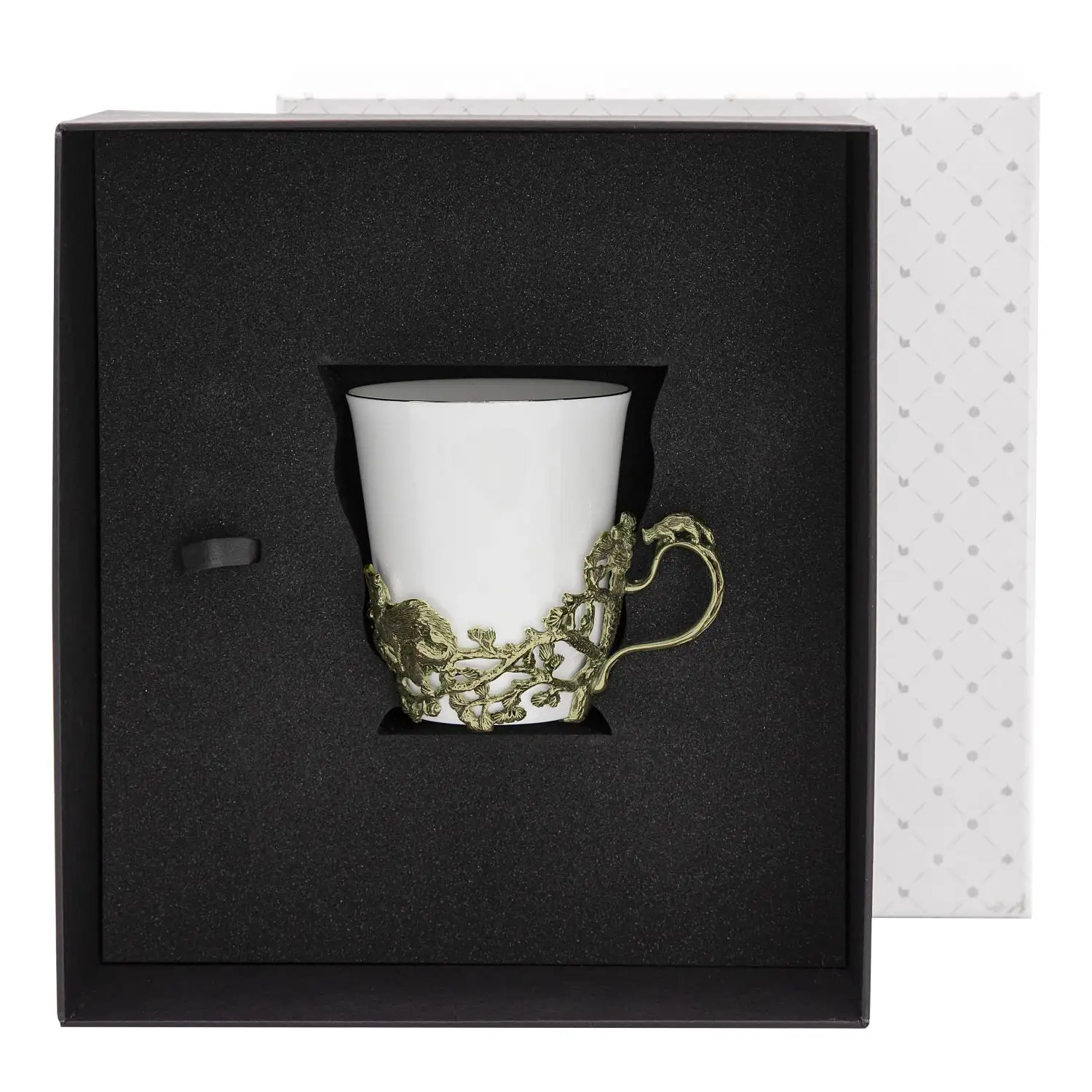 Чашка чайная Куница латунная с чернением чашка чайная натюрморт латунь с чернением