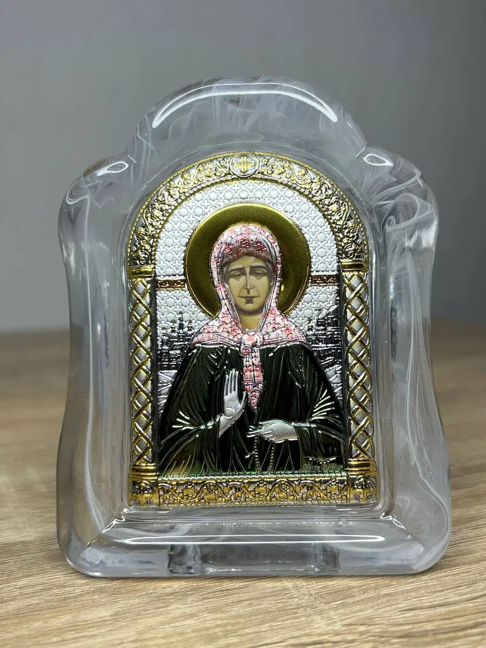 Икона арочная "Матрона" , белое муранское стекло, эмаль 86х112