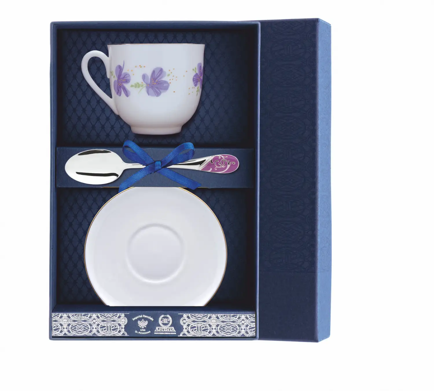 цена Набор чайный Ландыш - Сиреневые цветы: блюдце, ложка, чашка (Серебро 925)