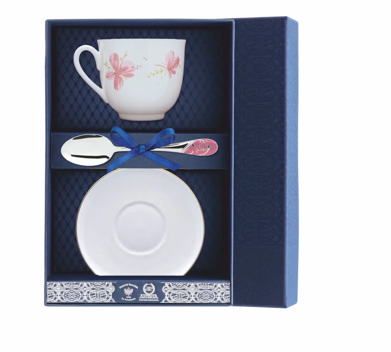 Набор чайный Ландыш - Розовые цветы: ложка, рамка для фото, чашка (Серебро 925) набор детский ландыш фигурное катание ложка рамка для фото чашка серебро 925