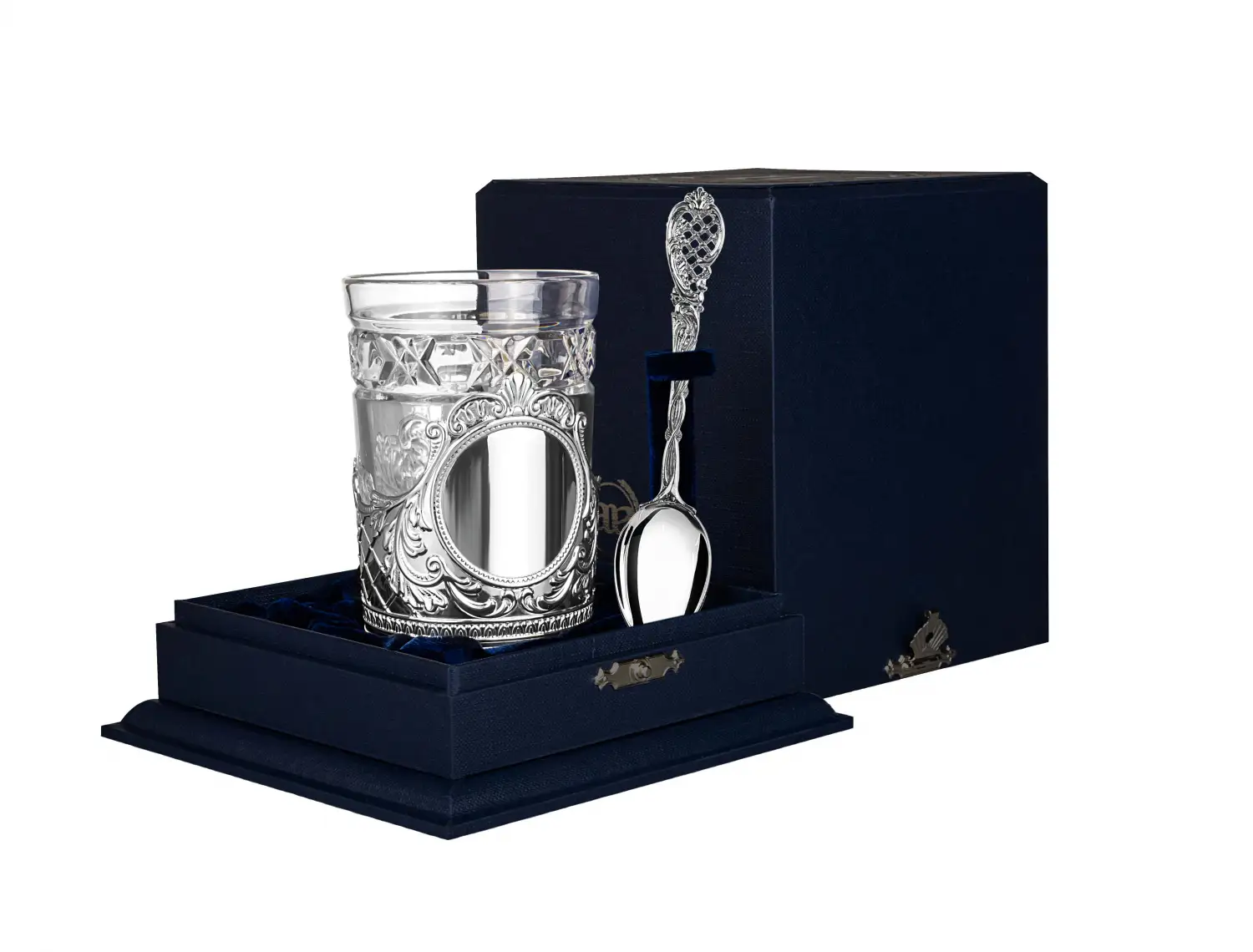 Набор для чая Барокко: ложка, стакан, подстаканник (Серебро 925) набор для чая гербовый ложка стакан подстаканник с позолотой серебро 925